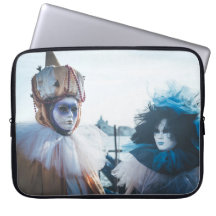 Par de máscaras de carnaval en Venecia, Italia