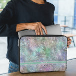 Funda Para Portátil Paracaídas de arco iris moderno<br><div class="desc">El Modern Rainbow Sparkles Laptop Sleeve combina diseño elegante con elegancia personalizada. Con un fondo de paleta arco iris cortado con espacio rectangular para la personalización, esta manga para el portátil se acentúa con una brisa de lujo y espacio para tu nombre, lo que la hace única tuya. Construido con...</div>