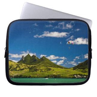 Funda Para Portátil Paracaidismo en Vista del impresionante León