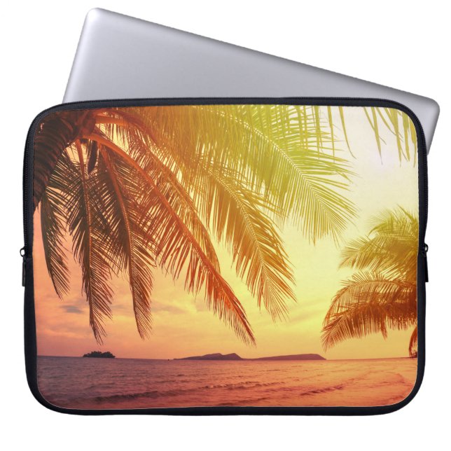 Funda Para Portátil Paraíso de la playa tropical: paisaje sereno. (Frente)
