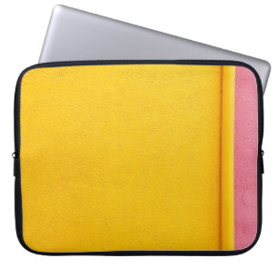 FUNDA PARA PORTÁTIL PARED PINTADA AMARILLA - INSPIRACIÓN COLORIDA PARA