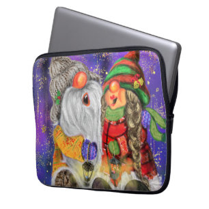 Funda Para Portátil Pareja abrazó a los gnomos cantando canción feliz