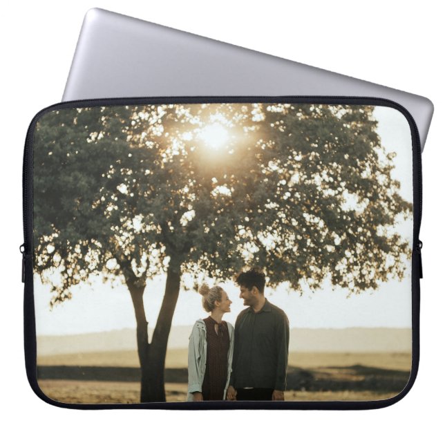 Funda Para Portátil Pareja bajo el árbol (Frente)