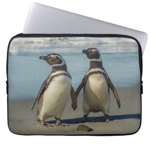 Funda Para Portátil Pareja de pingüinos en la playa