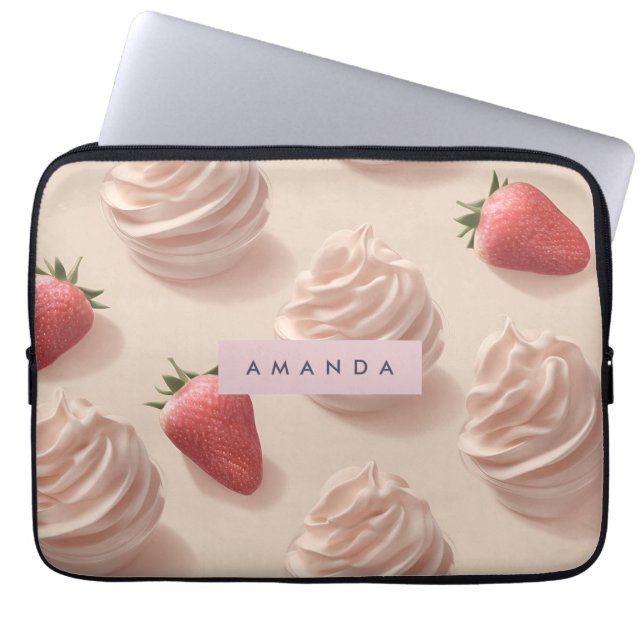 Funda Para Portátil Pastel personalizado de crema de fresa dulce (Frente)