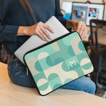 Funda Para Portátil Patrón de arte retro Beige verde azul Verde azulad<br><div class="desc">Hermoso beige verde azul verde azulado contemporáneo, círculos geométricos de color crema marfil y patrón de medio círculo. Con la opción de personalizar o personalización con un monograma de nombre o inicial de su elección. Diseño ornado, elegante, elegante y ecléctico para la elegante moda artística, la diva de la moda...</div>