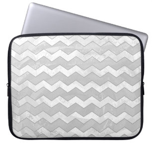 Funda Para Portátil Patrón de Chevron Gris con cielo lluvioso