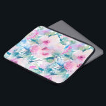 Funda Para Portátil Patrón de collage de flores rosas y azules<br><div class="desc">Modalidades modernas de color rosa pastel y acuarela azul en tonos vivos.</div>