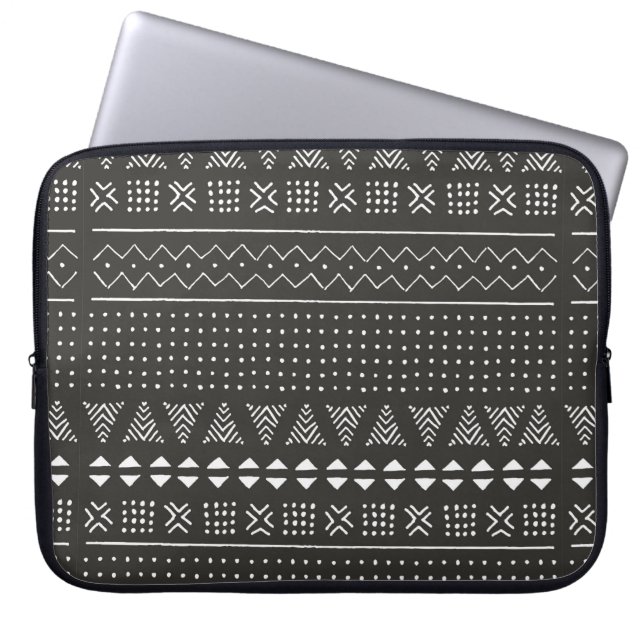Funda Para Portátil Patrón étnico tribal blanco y negro con geométrica (Frente)