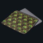 Funda Para Portátil Patrón oro y verde Art Decó<br><div class="desc">El oro y el verde Art Deco son un patrón sin fisuras en un fondo negro cambiable.</div>