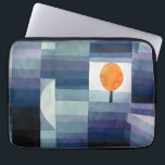 Funda Para Portátil Paul Klee Harbinger de otoño. Arte geométrico azul<br><div class="desc">Paul Klee "The Harbinger of Autumn" funda para portátil. Arte vintage geométrico de color azul acuático.</div>
