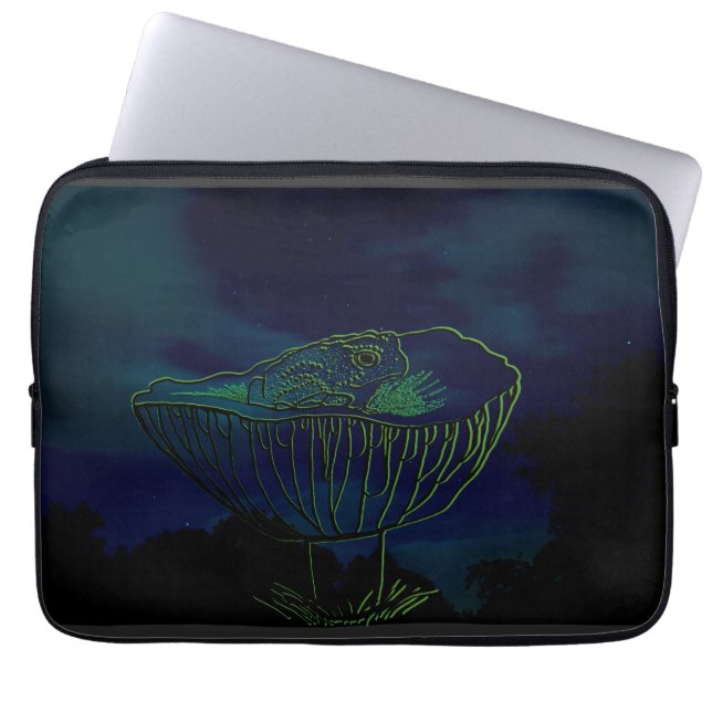 Funda Para Portátil Pequeña rana en un hongo (Frente)