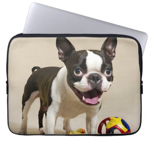 Funda Para Portátil Perro de Boston Terrier jugando con juguetes