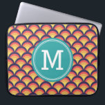 Funda Para Portátil Personalice el monograma geométrico de las ondas<br><div class="desc">Esta manga con monograma elegante del ordenador portátil ofrece un modelo geométrico de las ondas multicoloras únicas. Personalícela substituyendo el texto del placeholder. Para más opciones por ejemplo cambiar la fuente y la es tecleo del tamaño el "personalizar él" botón. nota del *Please que la filigrana de Zazzle que aparece...</div>