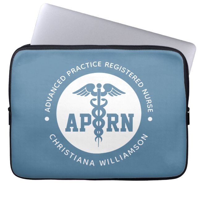 Funda Para Portátil Personalizado APRN Enfermero registrado de práctic (Frente)