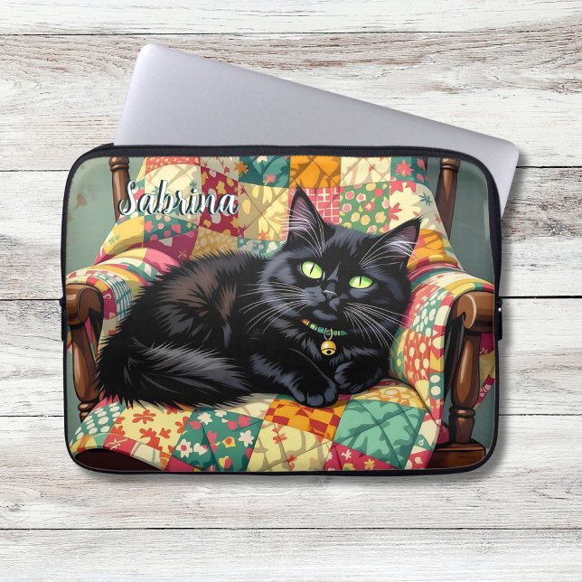 Funda Para Portátil Personalizado gato negro lindo sobre la silla de r (Subido por el creador)