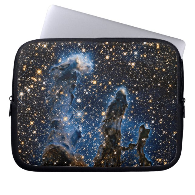 Funda Para Portátil Pilares De La Nebulosa Del Águila De La Creación C (Frente)