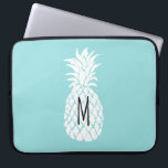 Funda Para Portátil piña blanca monogramo<br><div class="desc">piña de fruto tropical monogramo</div>