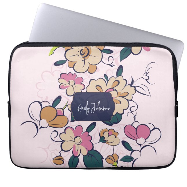 Funda Para Portátil Pink Floral Soft Custom Name Pastel Flower Design (Frente)