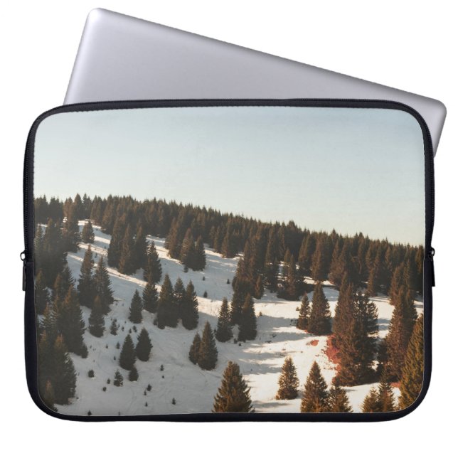 FUNDA PARA PORTÁTIL PINOS VERDES (Frente)