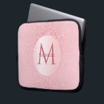 Funda Para Portátil Plantilla de Purpurina de oro Rosa Monograma estil<br><div class="desc">Plantilla Rosa Purpurina de oro Monograma Elegante Moda de moda Girly Moderno Manga de portátil elegante / Funda.</div>