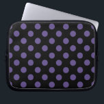 Funda Para Portátil Polka ultravioleta sobre negro<br><div class="desc">El color de Pantone del año 2018 es ultra violeta.</div>
