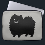 Funda Para Portátil Pomeraniano negro lindo | Perro de caricatura espo<br><div class="desc">Dibujo curado de un Pomerania negro esponjoso. Una manga de ordenador portátil perfecta para quien ame un Pom. Visita el mundo Doodle de Jenn para ver diseños más divertidos de Pommy y accesorios de computadora geniales.</div>