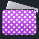Funda Para Portátil Pos de polka blanco sobre púrpura brillante<br><div class="desc">Pos de polka blanco sobre púrpura brillante</div>