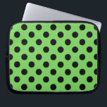 Funda Para Portátil Pos de polka negro sobre verde lima<br><div class="desc">Pos de polka negro sobre verde lima</div>