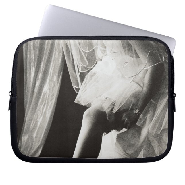 Funda Para Portátil <Preparing> por Kim Koza (Frente)