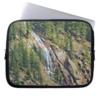 Funda Para Portátil Primavera en las rocas y el arte de las cataratas 