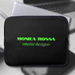 Funda Para Portátil Profesional Simple Moderno Neon Green Black<br><div class="desc">Fondo de color negro limpio minimalista y manga moderna de fuente Neon Green. Personalice el producto para su personalizado. Haga clic en el botón "Personalizar It" para cambiar el color de fondo, los estilos de fuente y el color de fuente. Diseño clásico | Producto elegante | Colores de moda |...</div>