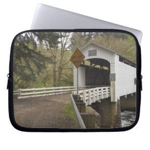 Funda Para Portátil Puente cubierto de Wild Cat, condado de Lane, Oreg