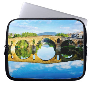 Funda Para Portátil Puente la Reina