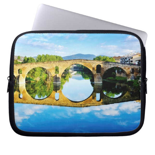 Funda Para Portátil Puente la Reina (Frente)