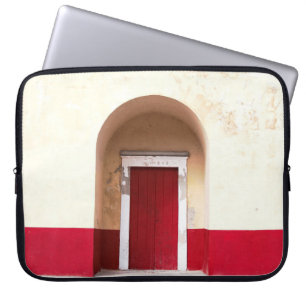 FUNDA PARA PORTÁTIL PUERTA DE MADERA ROJA