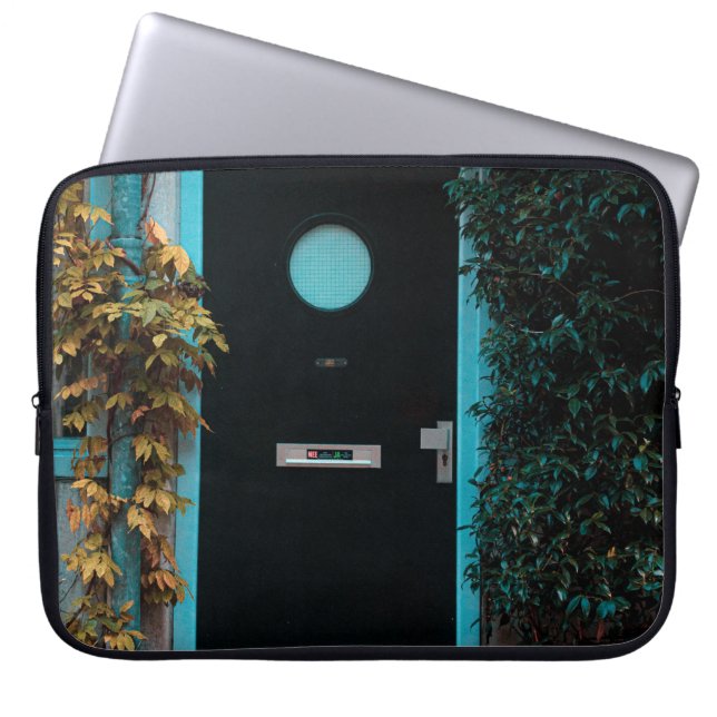 FUNDA PARA PORTÁTIL PUERTA DE MADERA VERDE CON VIDRIO (Frente)