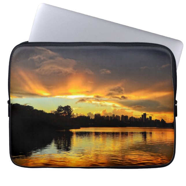 Funda Para Portátil Puesta del sol en la ciudad Londrina, el Brasil (Frente)