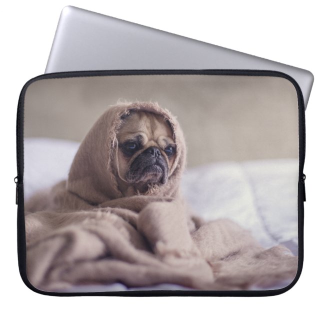 Funda Para Portátil Pug en un cubo abierto (Frente)