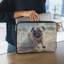 Funda Para Portátil Pug feliz en la playa