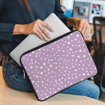 Funda Para Portátil Puntos Dalmatianos Lilac, Puntos Dalmatianos, Dota<br><div class="desc">Cuidados,  divertidos y adorables manchas dálmatas en color lila y blanco. Un regalo moderno y de moda,  perfecto para los amantes dálmatas en su vida.</div>