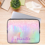 Funda Para Portátil Purpurina de unicornio tira el arcoiris de nombre<br><div class="desc">Un fondo de color iridiscente a la moda con un unicornio y colores pastel de arcoiris rosa, violeta, dorado rosa, verde menta. Decorado con goteo falso purpurina en oro rosa, rosa y morado. Un unicornio de color arcoiris. Personalice y añada un nombre, escrito con un gran guión de estilo escrito...</div>
