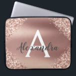Funda Para Portátil Purpurina rosa de oro y monograma de espuma<br><div class="desc">Purpurina Rosa Gold Faux y Relieve metalizado Metálico Sparkle Elegante Funda Monograma. Este funda se puede personalizar para incluir su nombre inicial y su nombre de pila.</div>