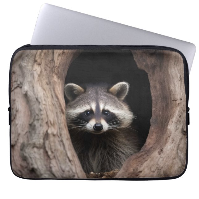 Funda Para Portátil Racoon en la cueva del árbol (Frente)