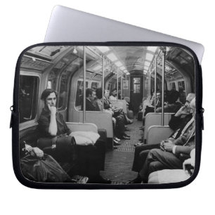 Funda Para Portátil Ratón en el vagón interior del Vintage England Lon