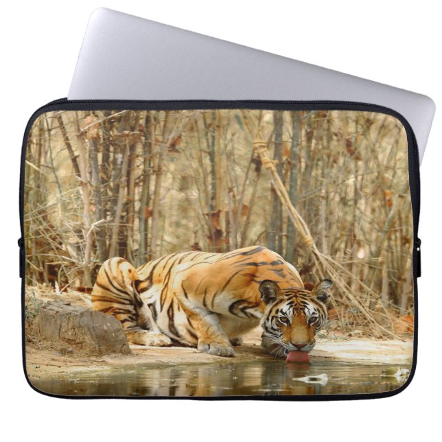 Funda Para Portátil Reflexión del tigre (Frente)