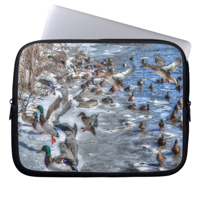 Funda Para Portátil Regalo de vida silvestre Flying Mallard Ducks (Frente)