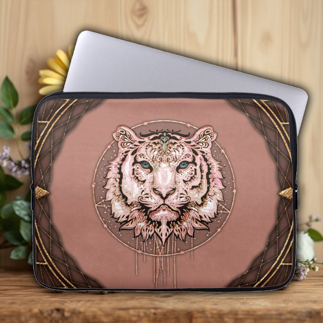 Funda Para Portátil Representación cautivadora y artística de un tigre (Subido por el creador)