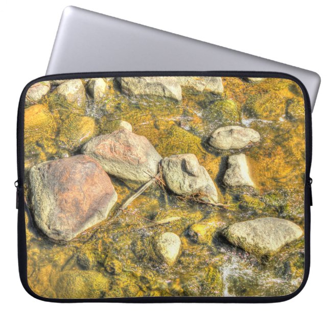 Funda Para Portátil Rocas fluviales (Frente)