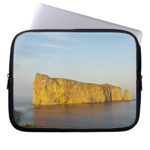 Funda Para Portátil Rocher Perce (Roca Perce), Quebec, Canadá.